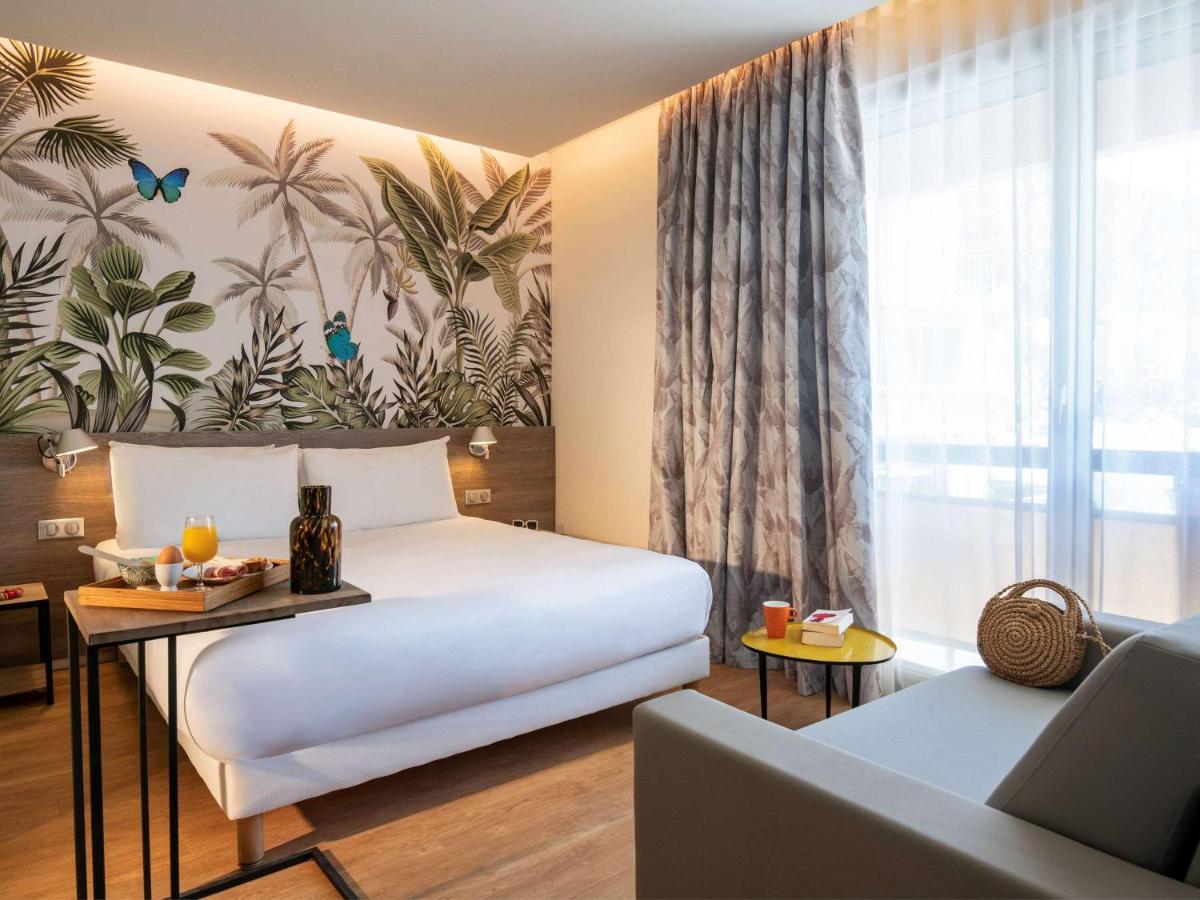 ibis Styles Beaulieu sur Mer Exterior foto