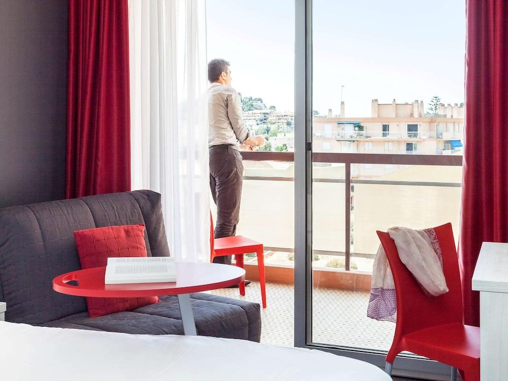 ibis Styles Beaulieu sur Mer Exterior foto